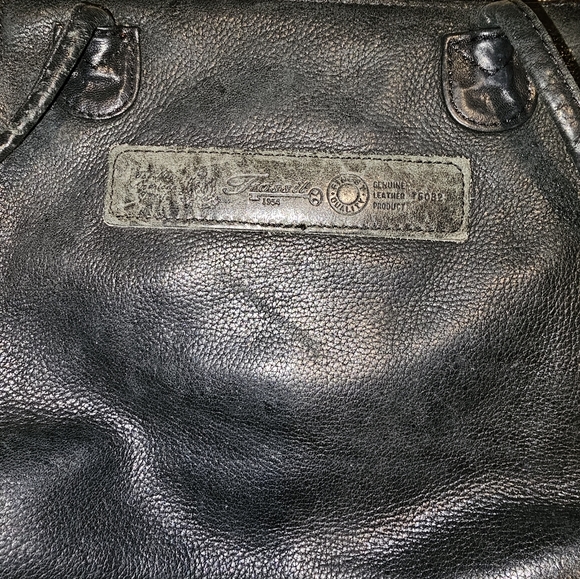 Vintage Fossil Black Leather Crossbody purse - Picture 4 of 10